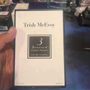 Trish mcevoy 3 snowdrop & crystal flowers